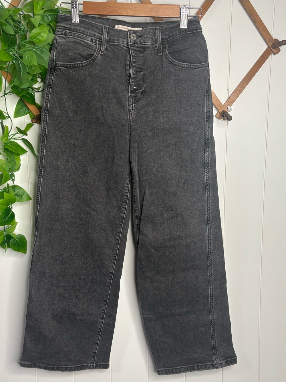 Levi’s Mile High Wide-Leg High-Rise Women's Jeans in Washed Black size 26
